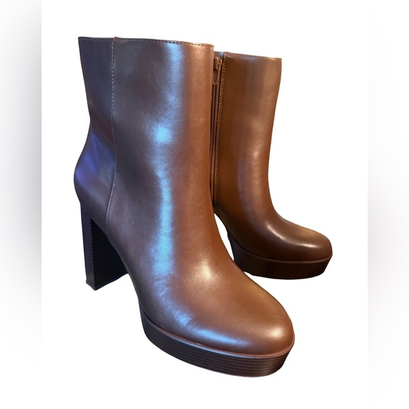Alfani NWT Sz 10 Chic Brown Vegan Leather Platform Block Heeled Boots (SH115) - Picture 4 of 12